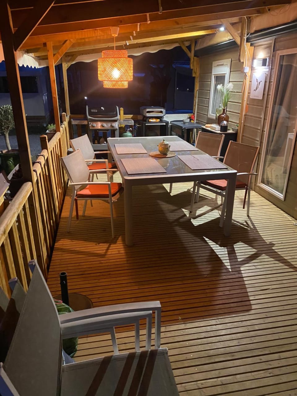 Patio, Night, Balcony/Terrace, Dining area