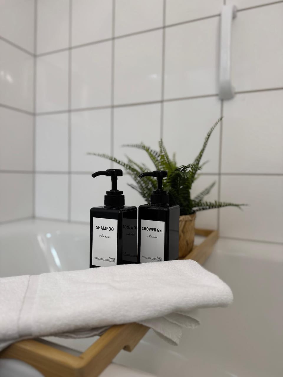 Bathroom, towels