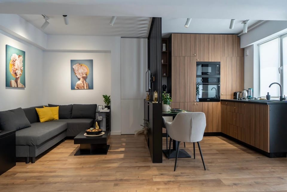 Otopeni KaryKay Airport Residence Apartment in Romania