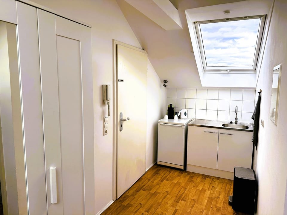 Kitchen or kitchenette, stove