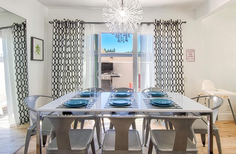 New Suite Escapes 5 by Funtierland Vacation Rentals Apartment in Anaheim