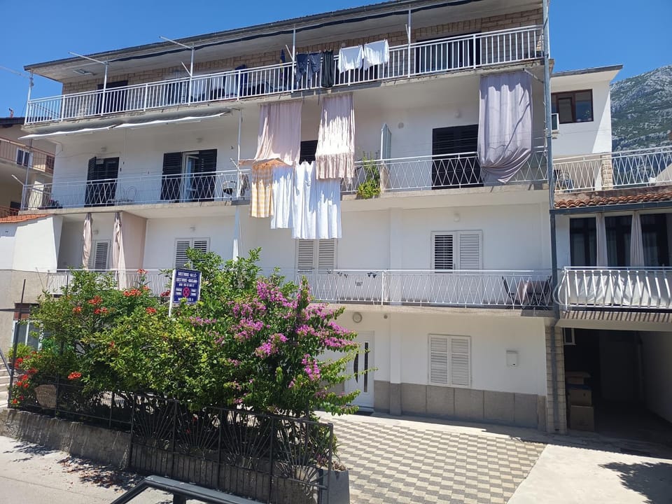 Guest house Milic Bed and Breakfast in Makarska