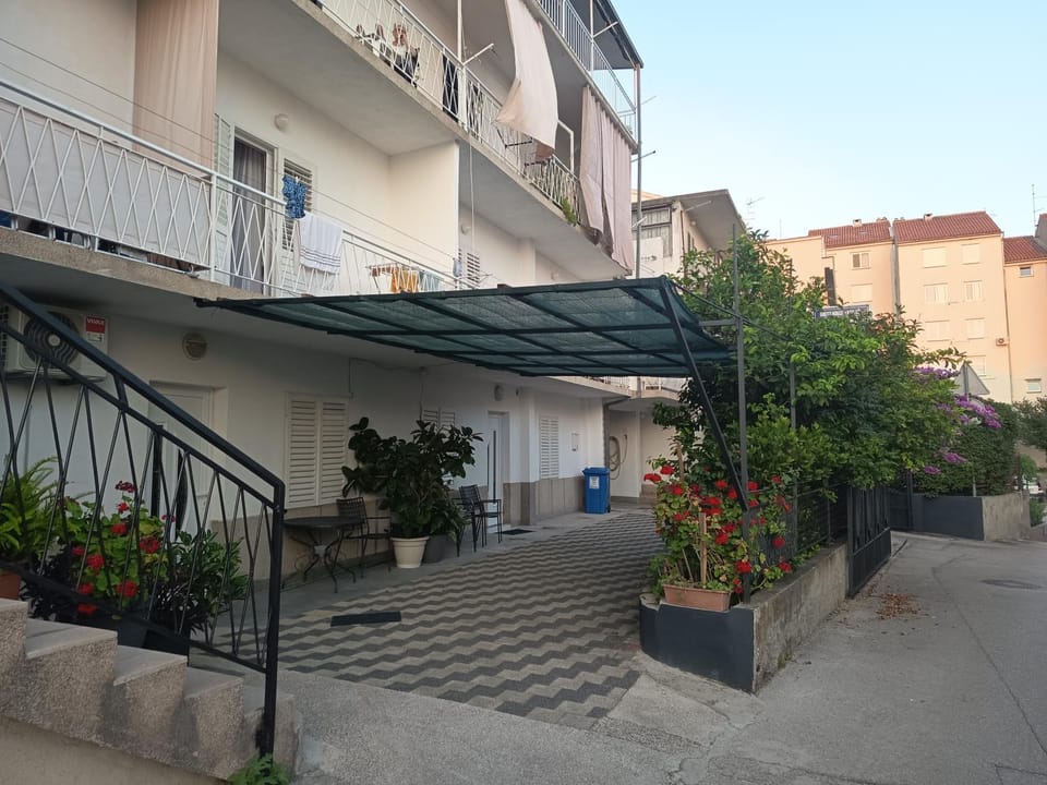 Guest house Milic Bed and Breakfast in Makarska