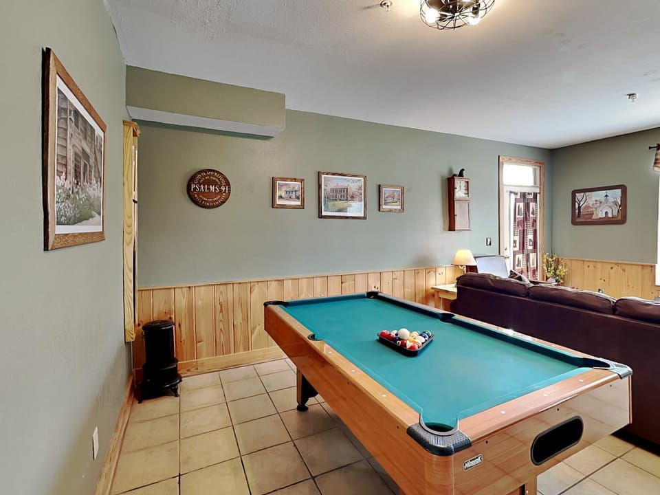 Up To Par 3211 Apartment in Pigeon Forge