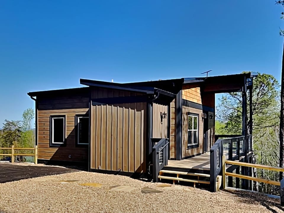 Property building, Facade/entrance, Neighbourhood, Natural landscape