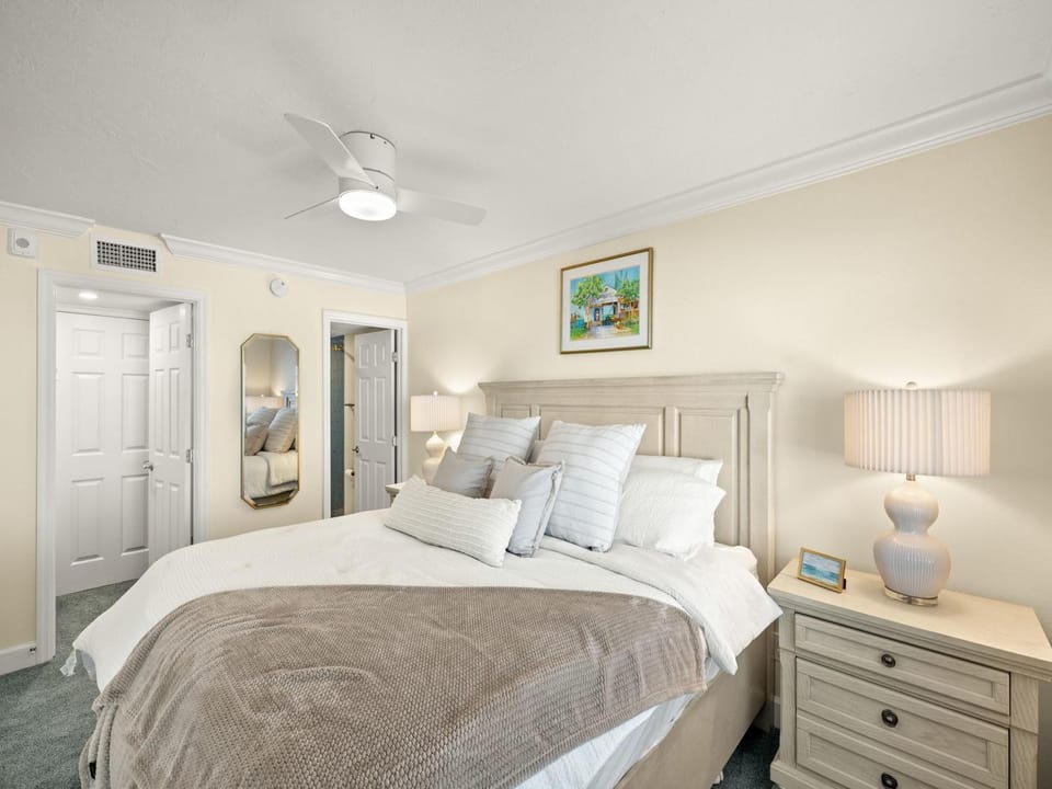 Bed, Bedroom, furniture, air conditioner