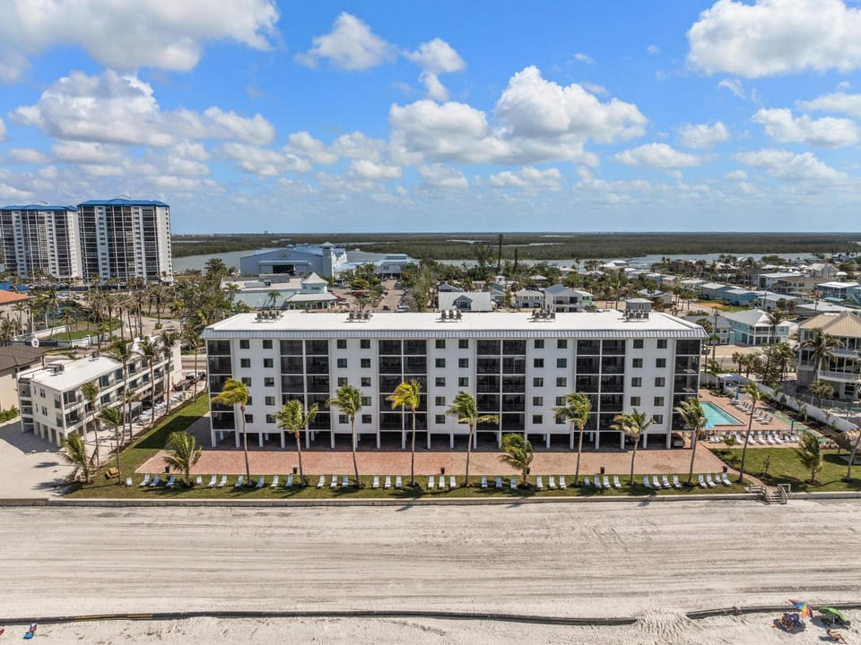 Seaside 110 Apartment in Estero Island