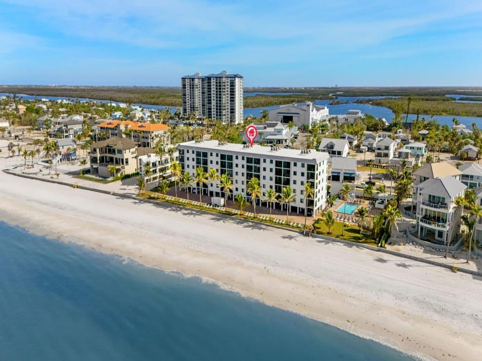 Seaside 110 Apartment in Estero Island