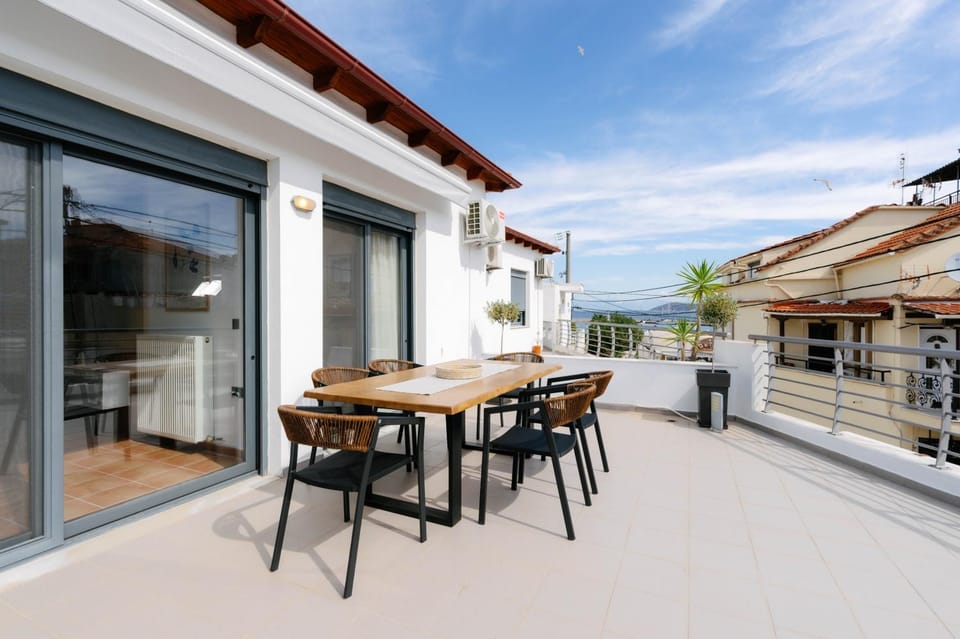 View (from property/room), Balcony/Terrace