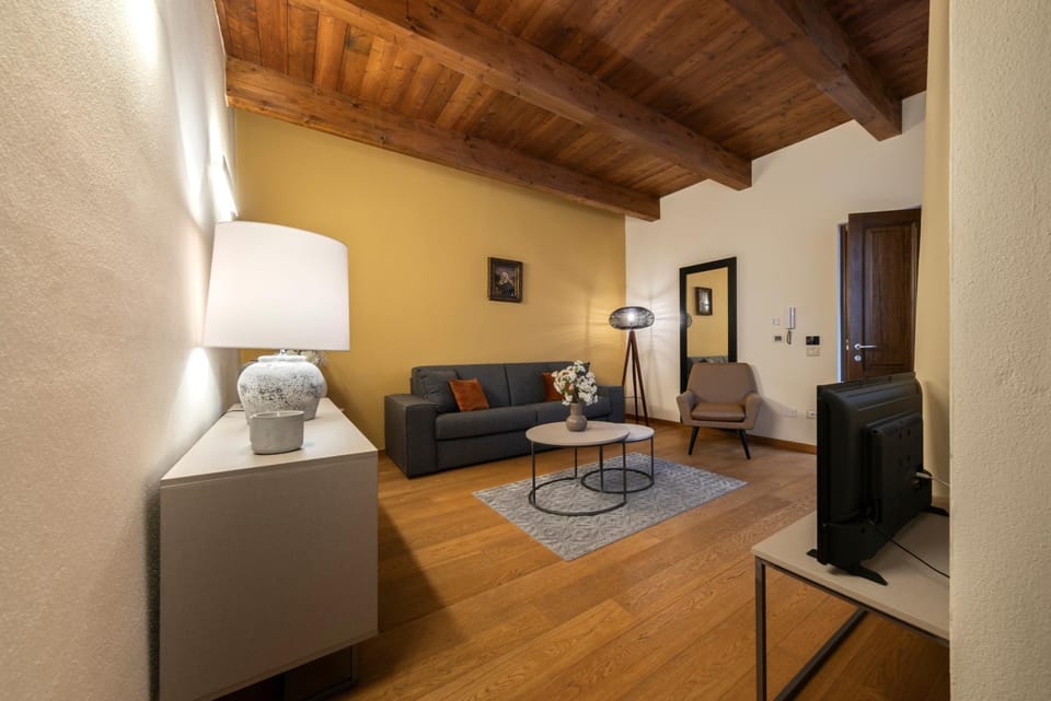 Suite Deluxe in Palazzo Storico - Centro Sassari - Appartamento Alghero Apartment in Sassari