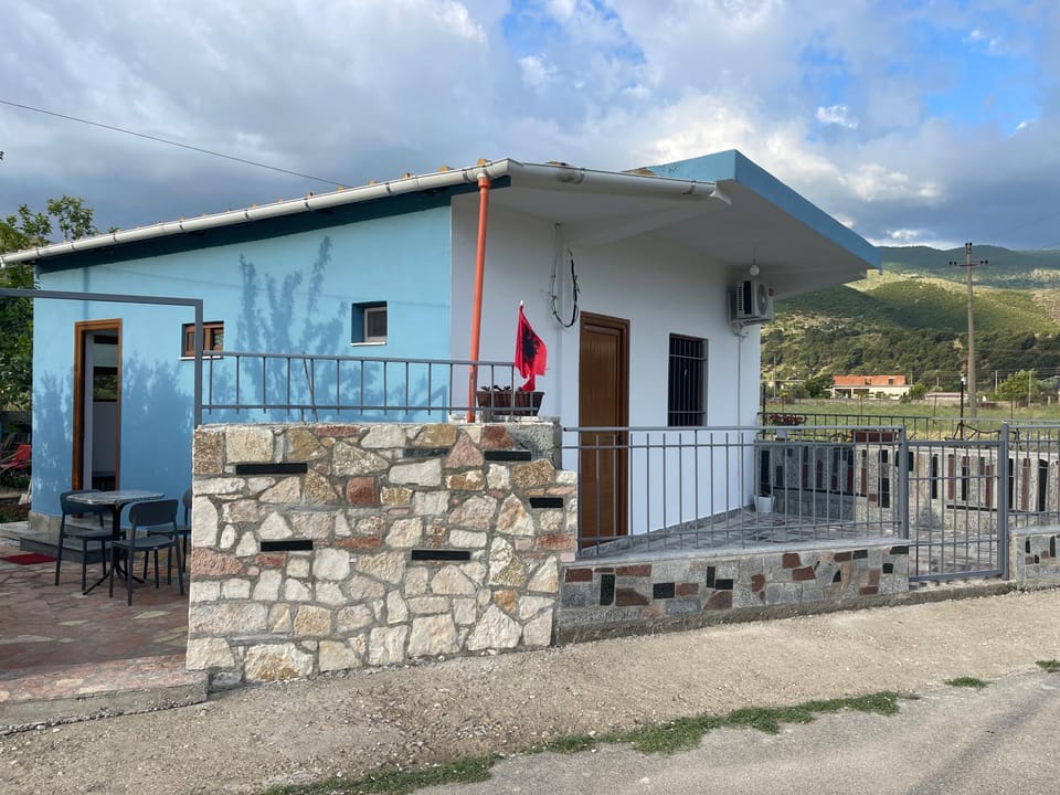 PANORAMIC VIEW Xhanari Guesthouse Tepelene Bed and Breakfast in Vlorë County, Albania