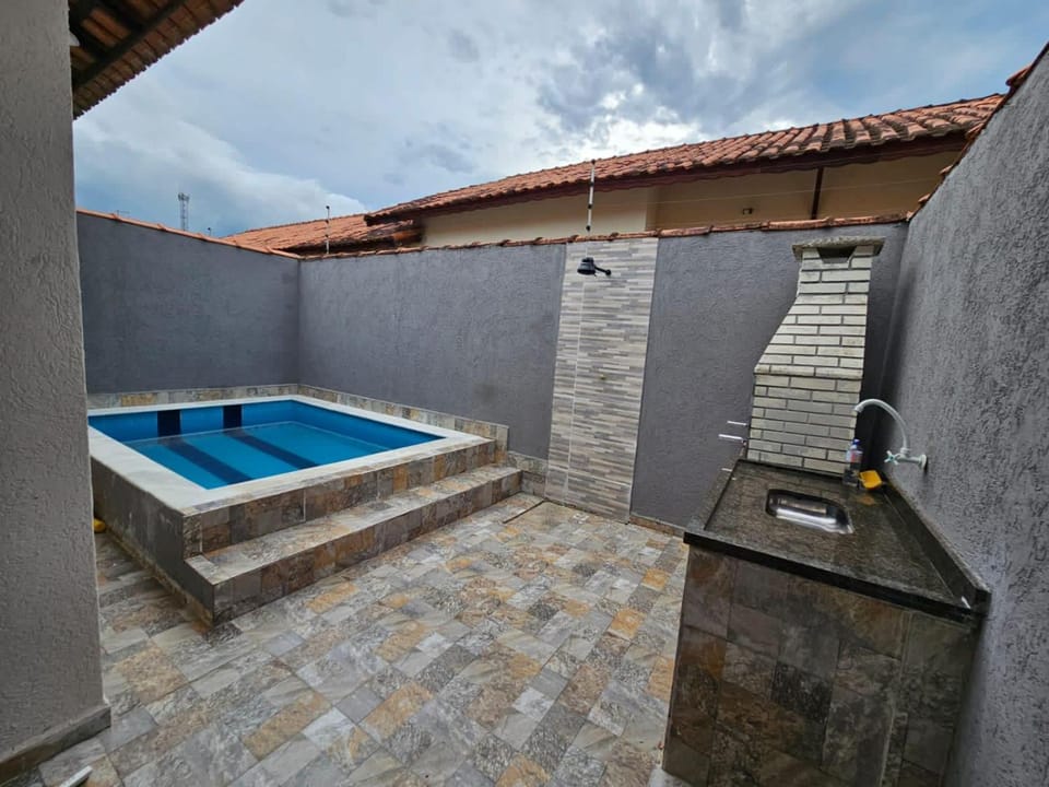 BBQ facilities, Swimming pool