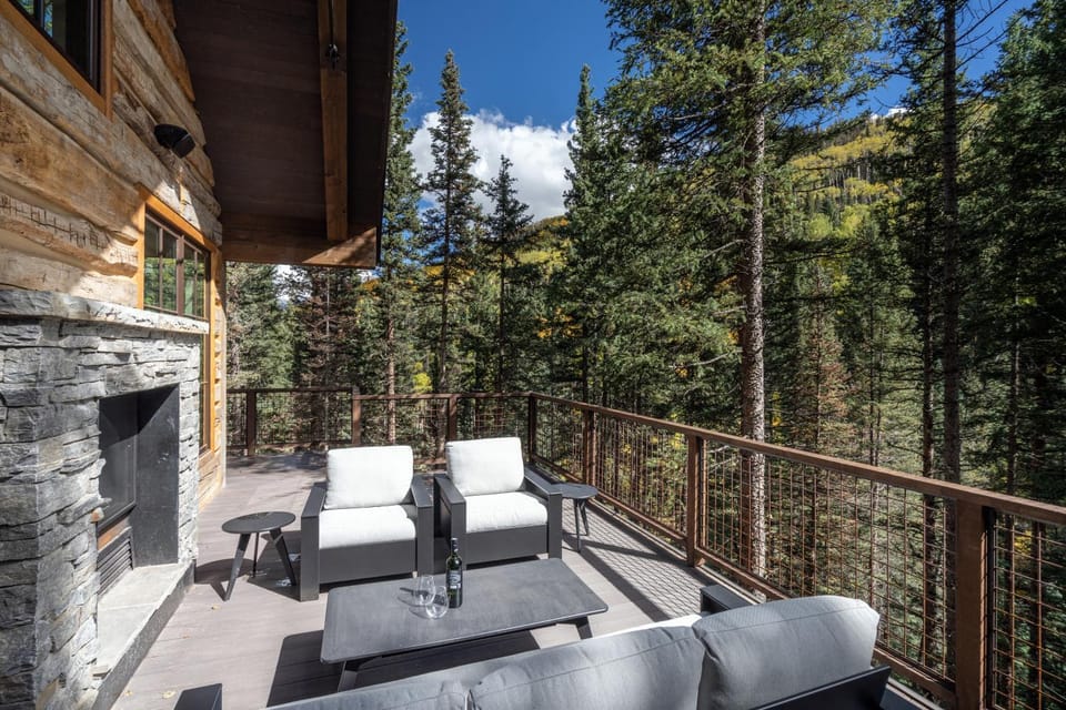 Mountain Modern Rustic by Exceptional Stays Chalet in Mountain Village