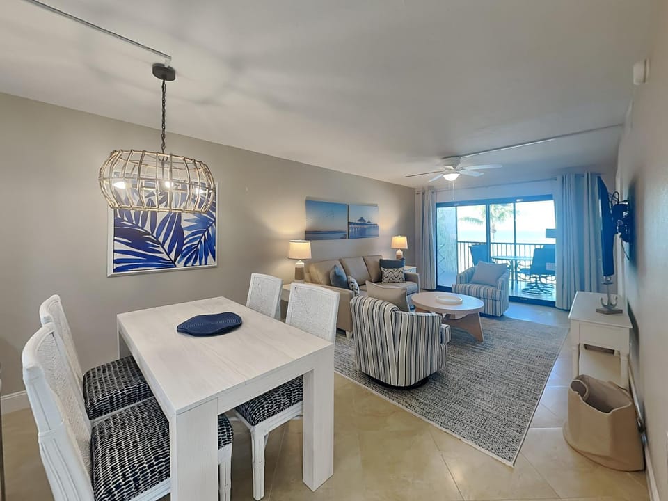 Seaside 307 Apartment in Estero Island
