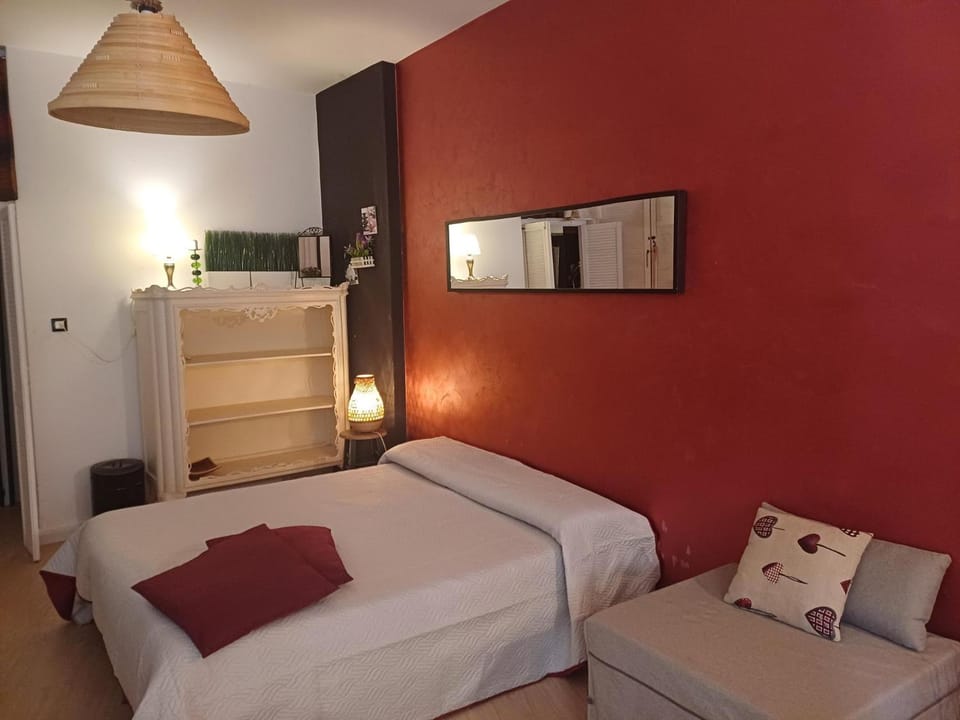 Flower Bed and Breakfast in Trani