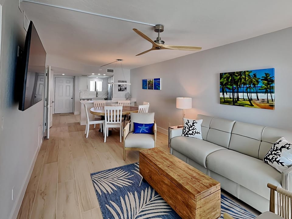 Seaside 405 Apartment in Estero Island