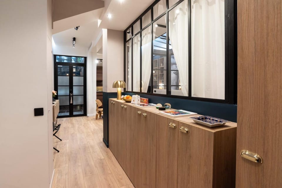 Charming artist studio in Le Marais Apartment in Paris