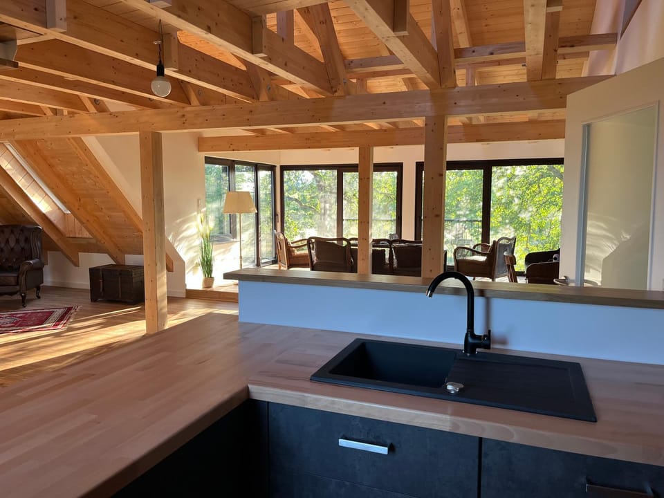 Kitchen or kitchenette, Living room, Seating area