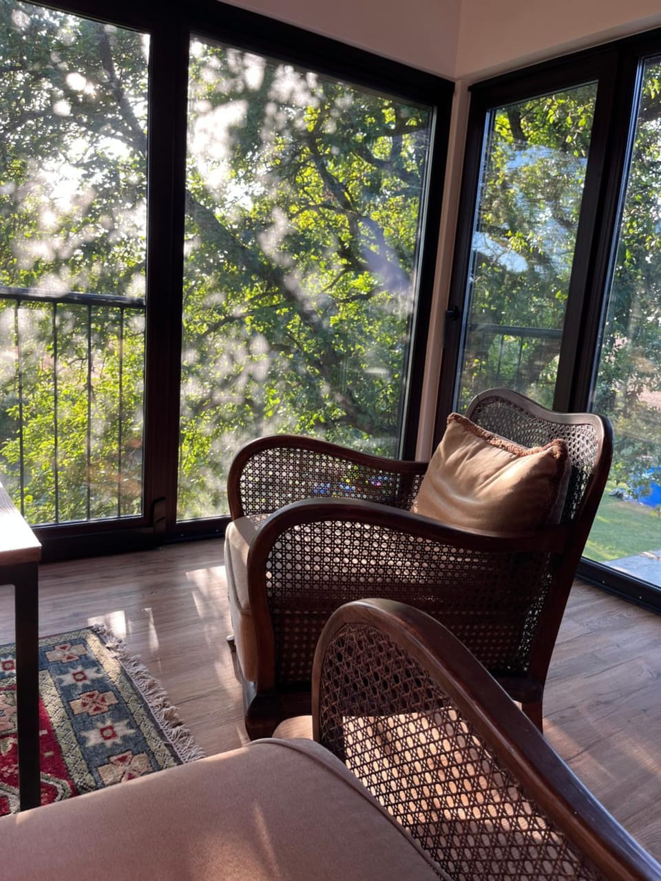 Day, Garden, Living room, Seating area, Garden view