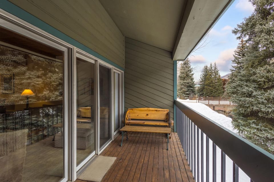 Riverside A103 by Exceptional Stays Apartment in Telluride
