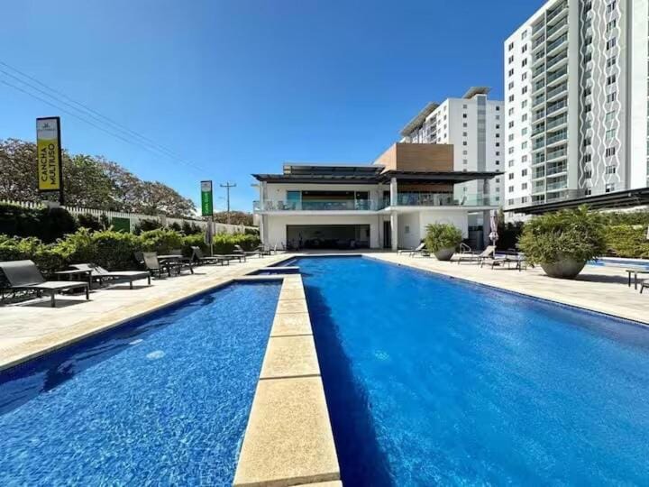 Swimming pool, sunbed