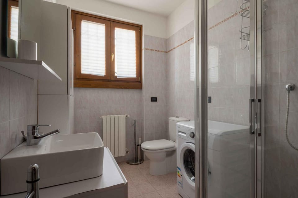 Shower, Bathroom, washing machine