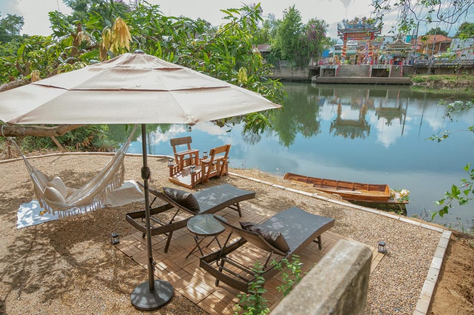 Garden view, River view, sunbed