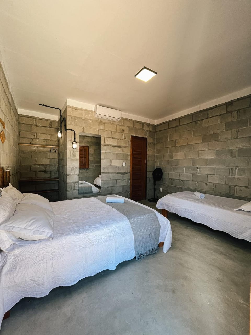 Bed, Photo of the whole room, Bedroom, locker