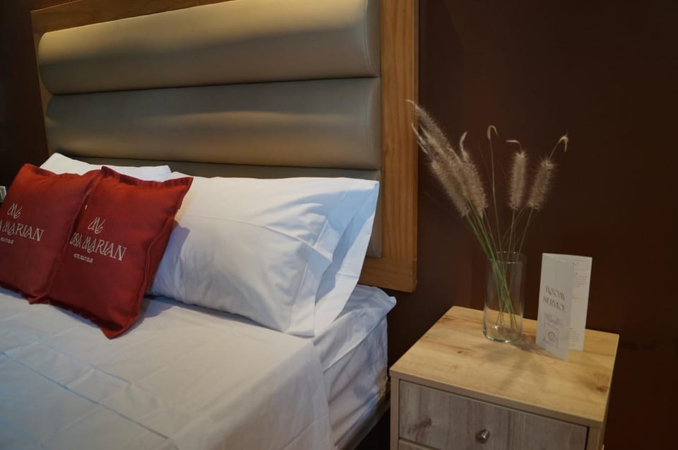 Bedroom, room service