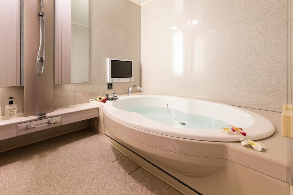 Bathroom, Bath