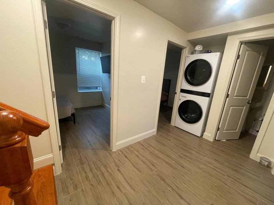 Chic 5BR 2BA apartment in DC Apartment in District of Columbia