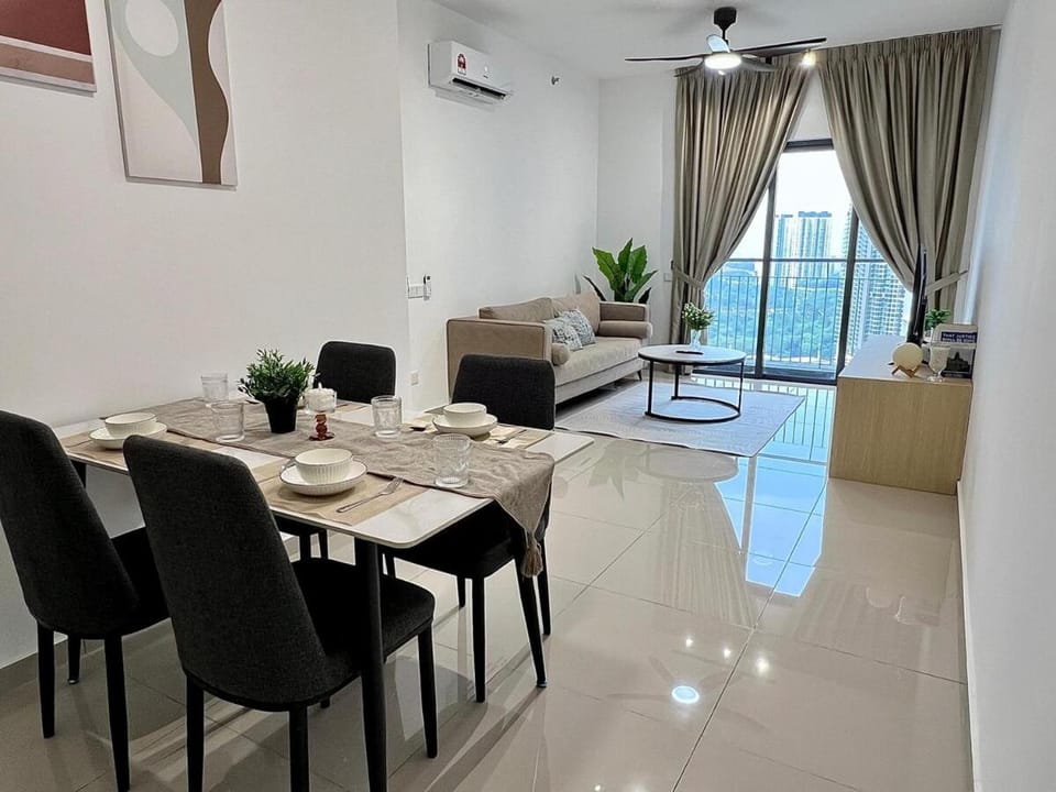 Living room, Seating area, Dining area, air conditioner