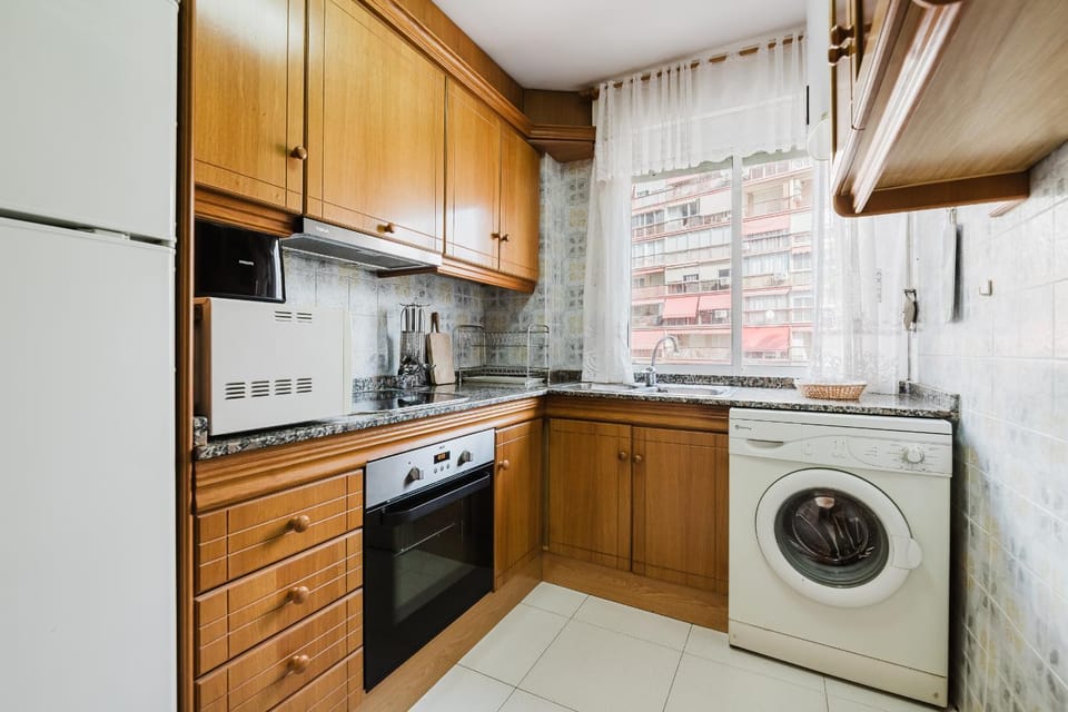 Kitchen or kitchenette, Kitchen or kitchenette, oven, stove, washing machine