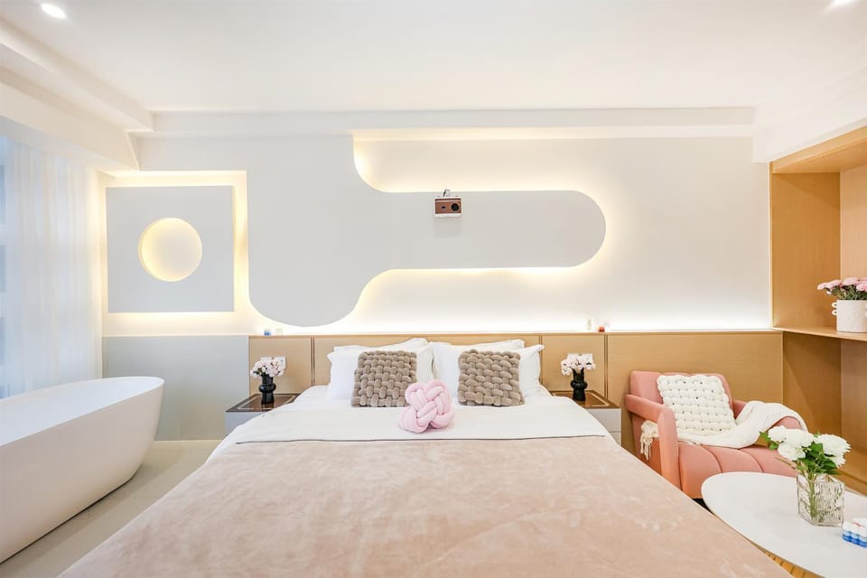 Baihong Sky View Studio with Deep Soak Tub - Jiefangbei Center Apartment in China