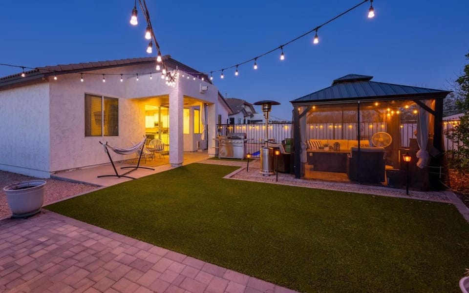 Seating area, Garden view, sunbed