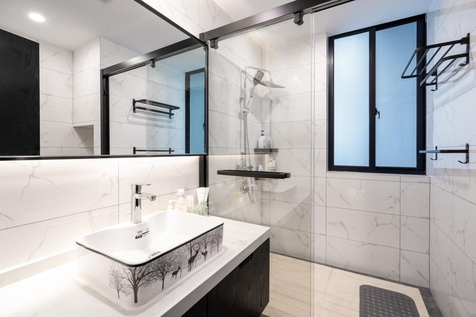 Shower, Bathroom, towels