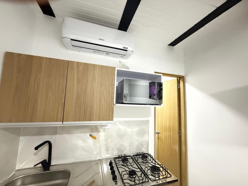 microwave, kitchen, air conditioner, air conditioner
