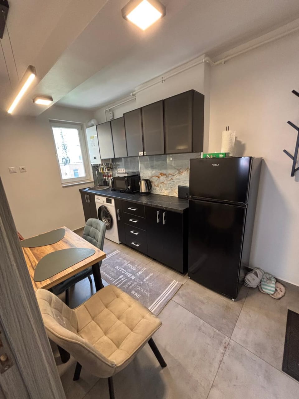 Kitchen or kitchenette, Dining area, pet friendly, stove