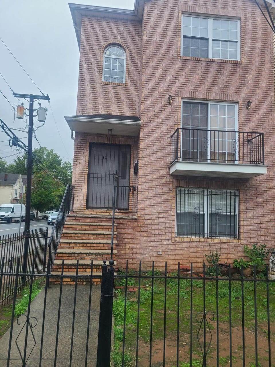 Amazing family house Apartment in East Orange