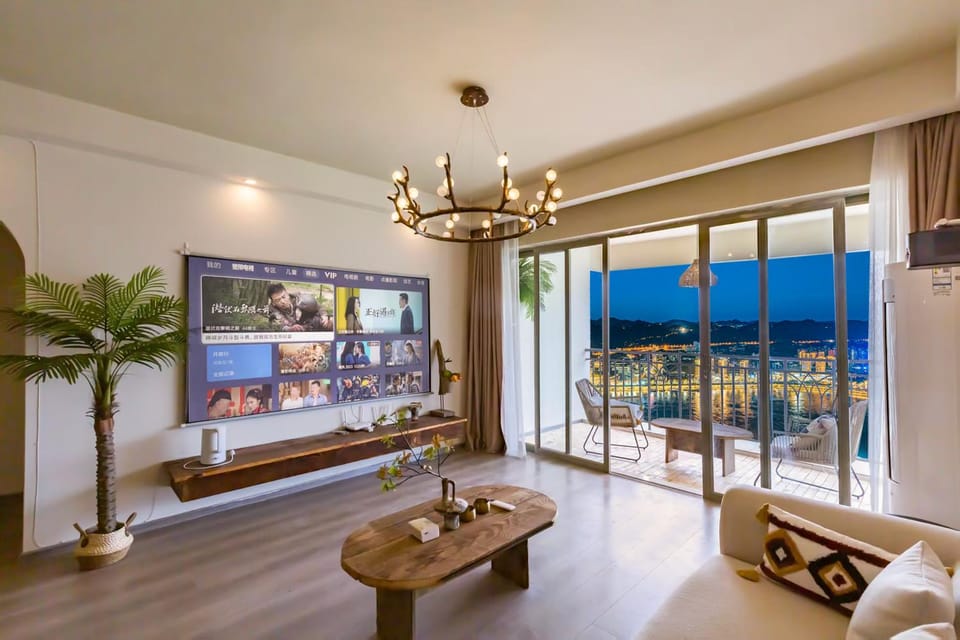 Communal lounge/ TV room, TV and multimedia, Living room, Seating area, Evening entertainment
