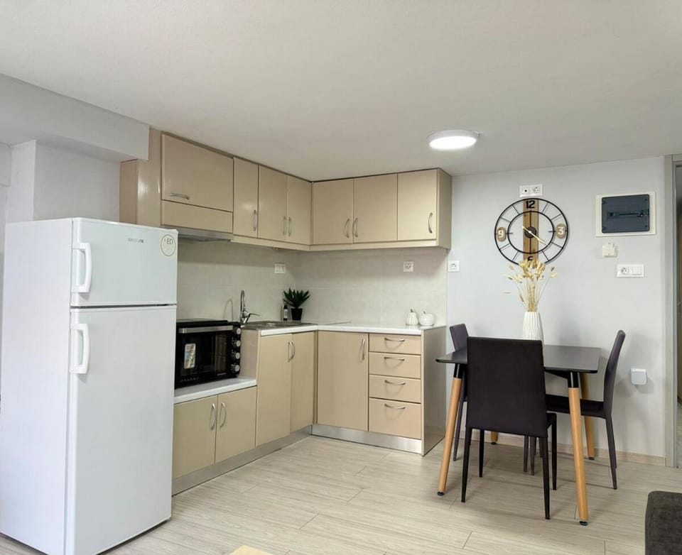 Studio Elena - Tympaki Square Apartment in Crete