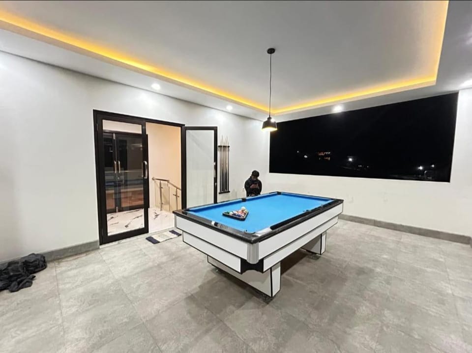 Natural landscape, Billiard, Game Room
