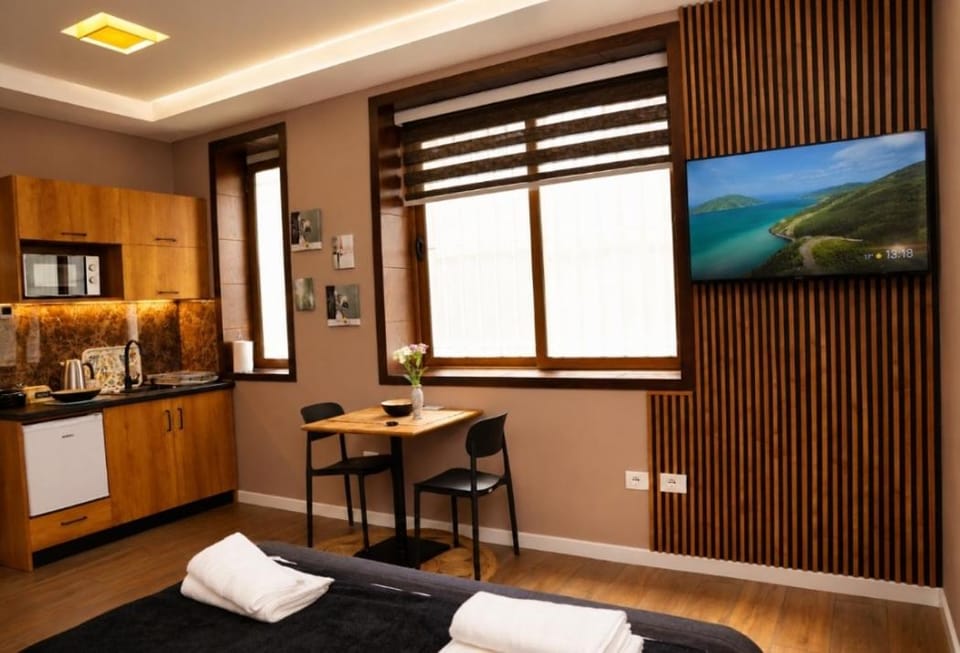 Cherry Rooms Apartment in Tirana