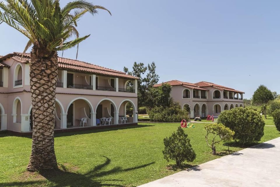 Kamari Apartments Apartment hotel in Peloponnese, Western Greece and the Ionian