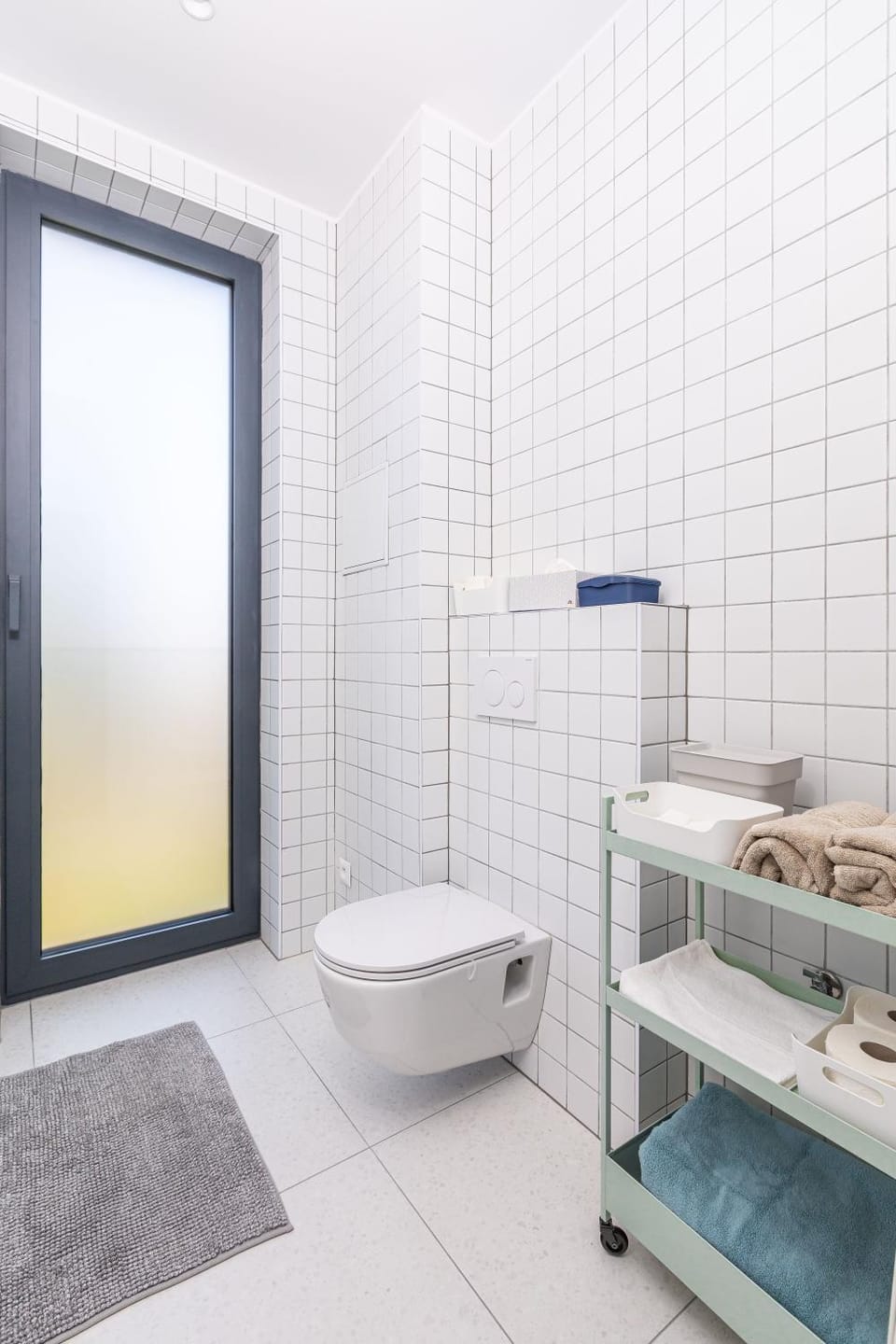Bathroom, towels