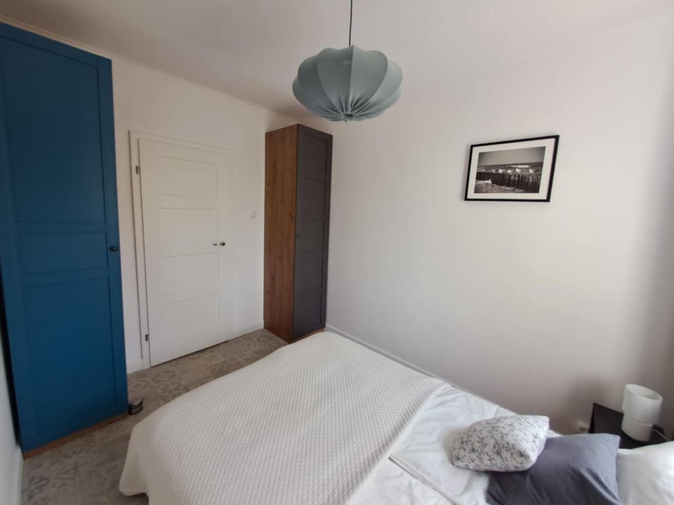 Bed, Bedroom, wardrobe