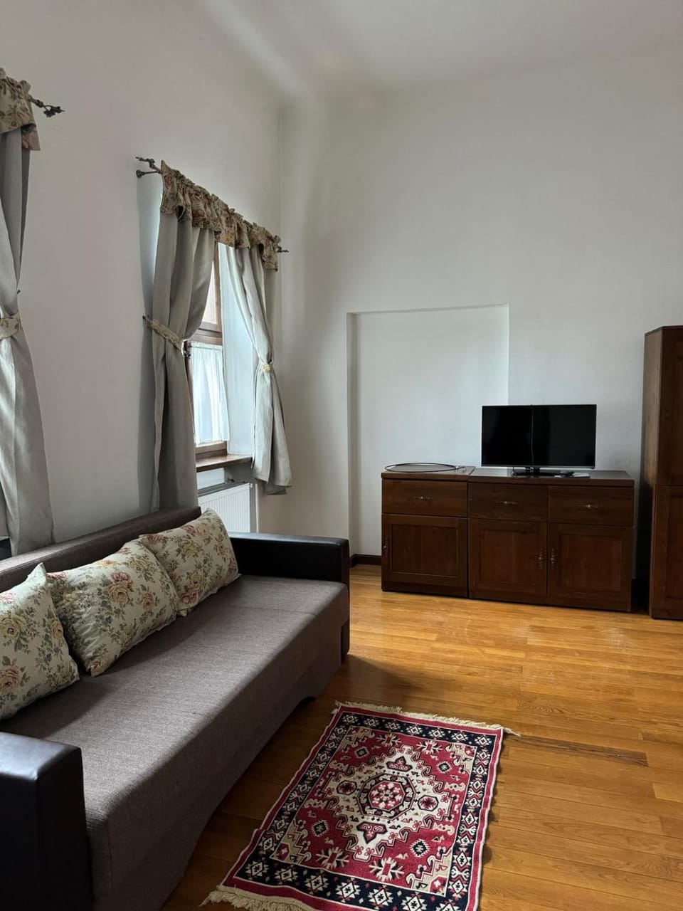 Guesthouse Cetate Bed and Breakfast in Hungary