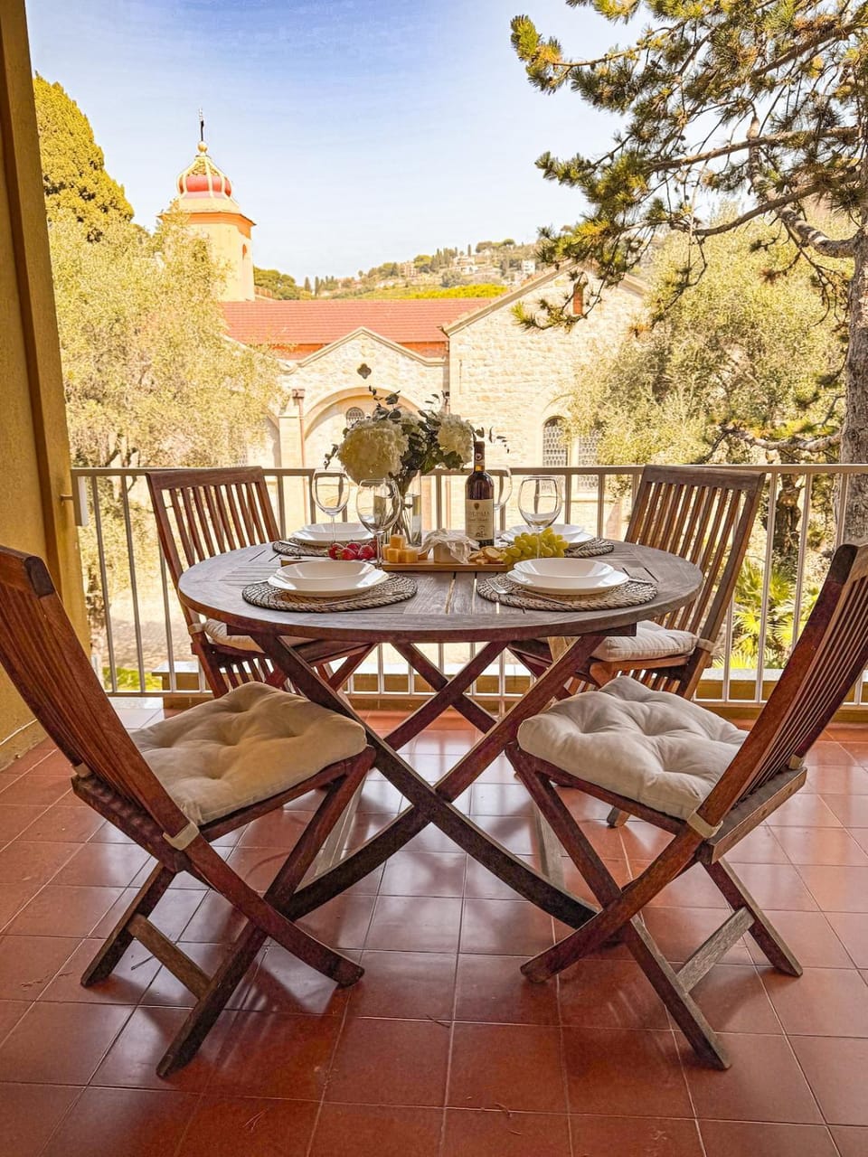 Patio, Day, Natural landscape, View (from property/room), Balcony/Terrace, Balcony/Terrace, Living room, Seating area, Dining area