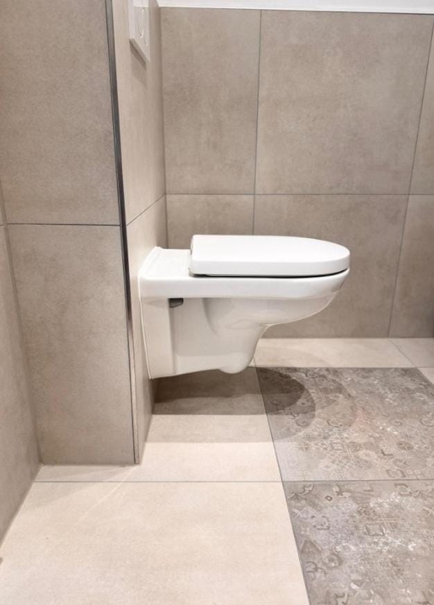 Toilet, Bathroom