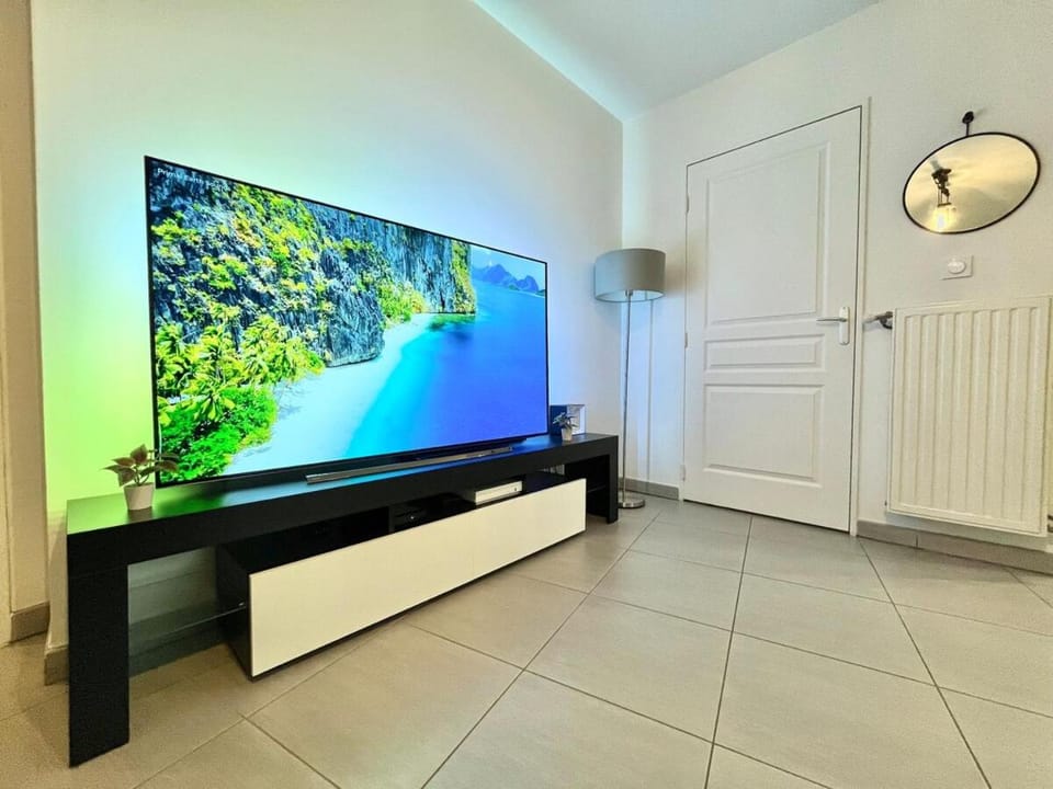 TV and multimedia, Living room, heating